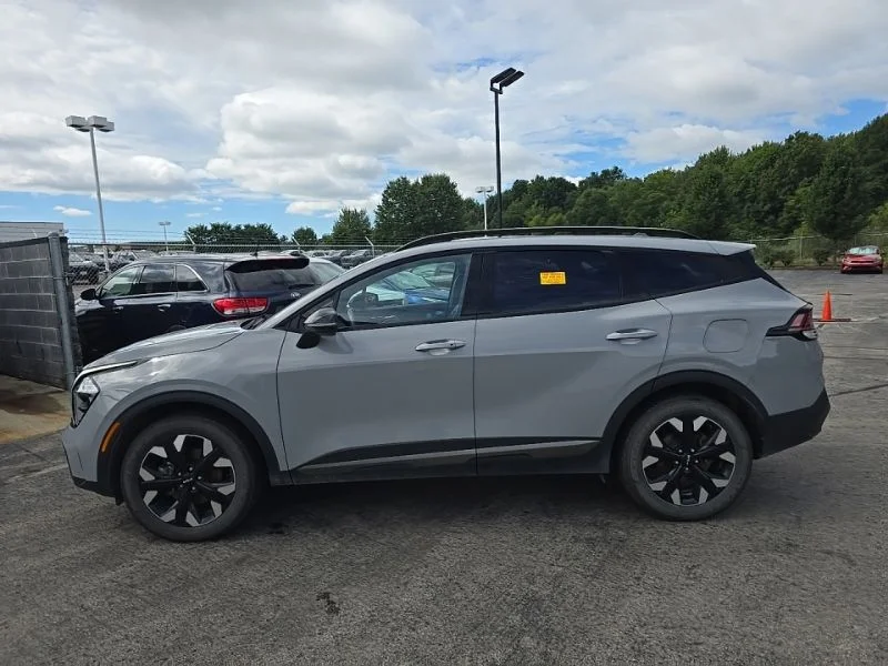 Used 2023 Gray Kia X-Line image 4