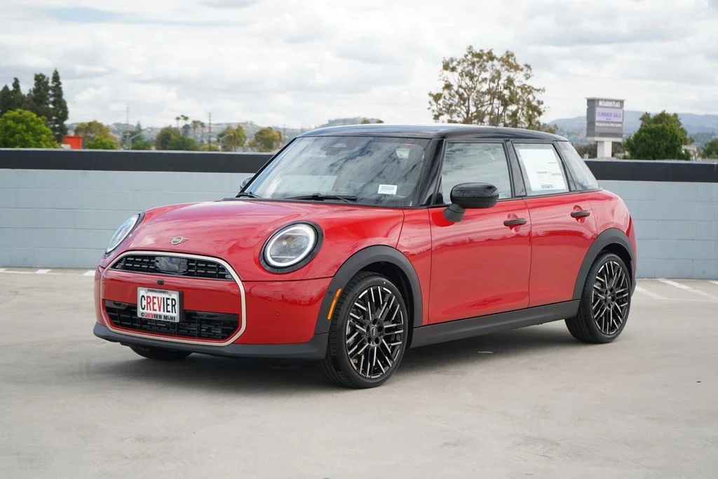 2026 MINI Hardtop's photo