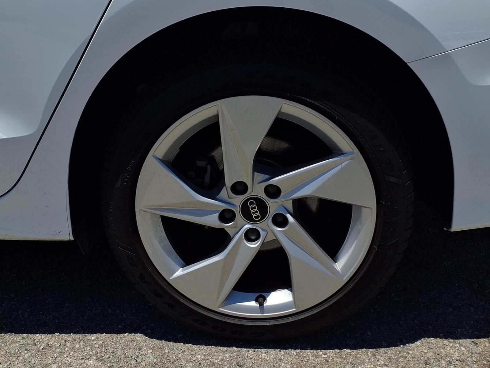 Used 2023 White Audi 40 Premium image 4