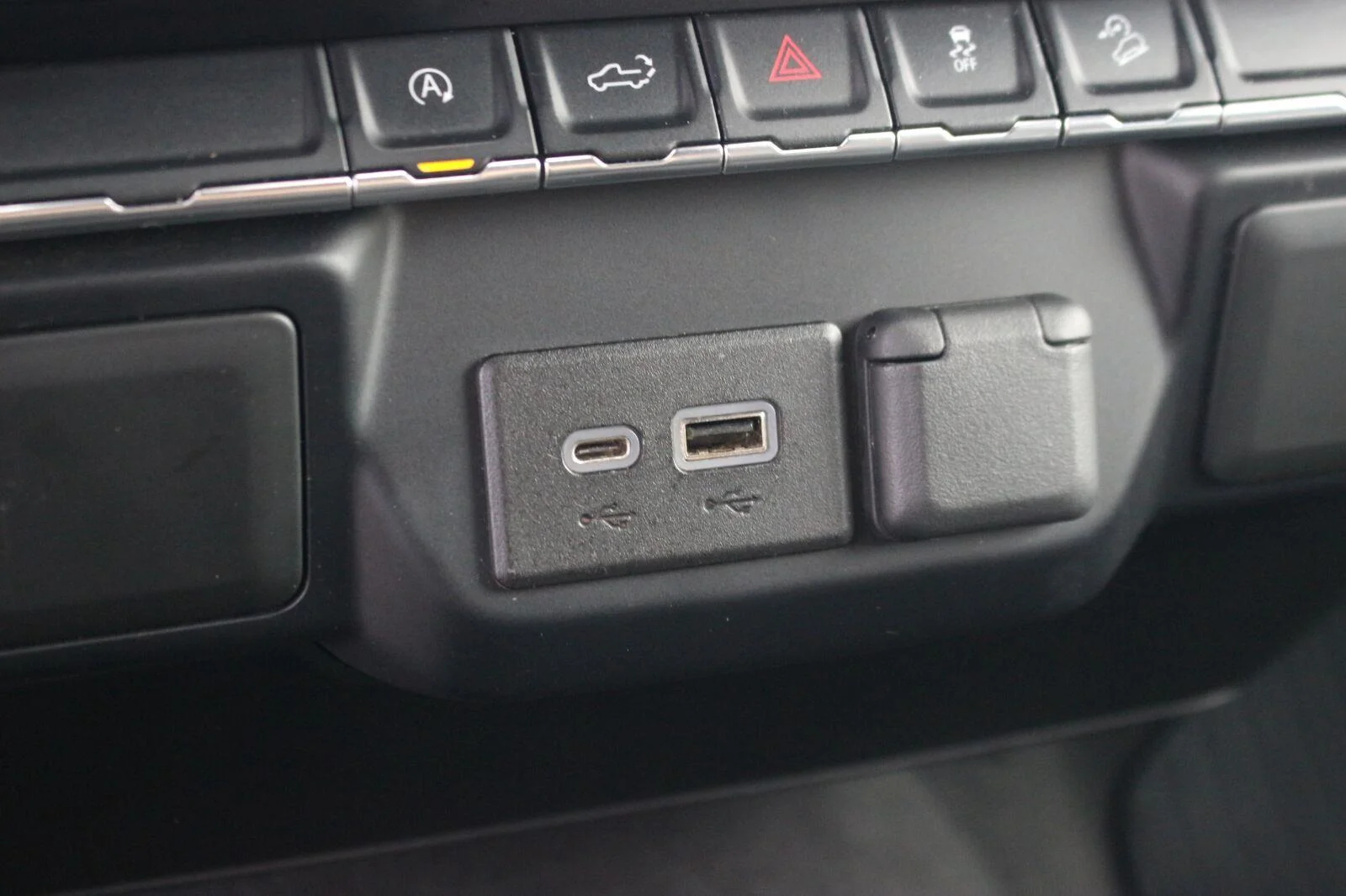 Used 2021 NORTHSKY BLUE METALLIC Chevrolet RST image 30
