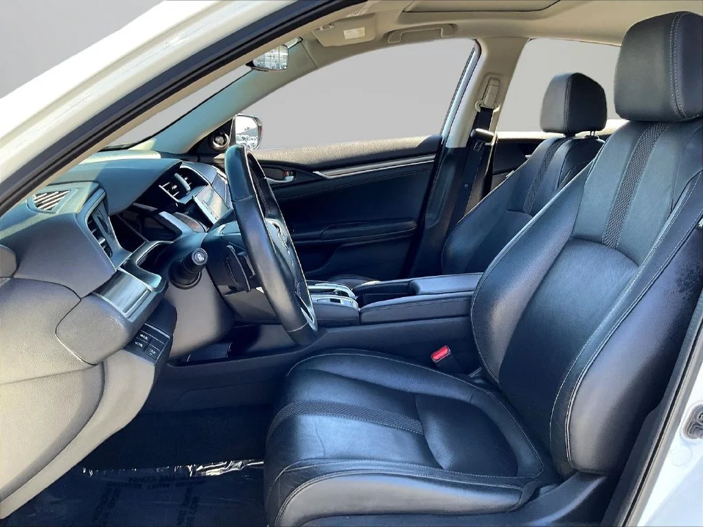 Used 2020 White Honda Touring image 21