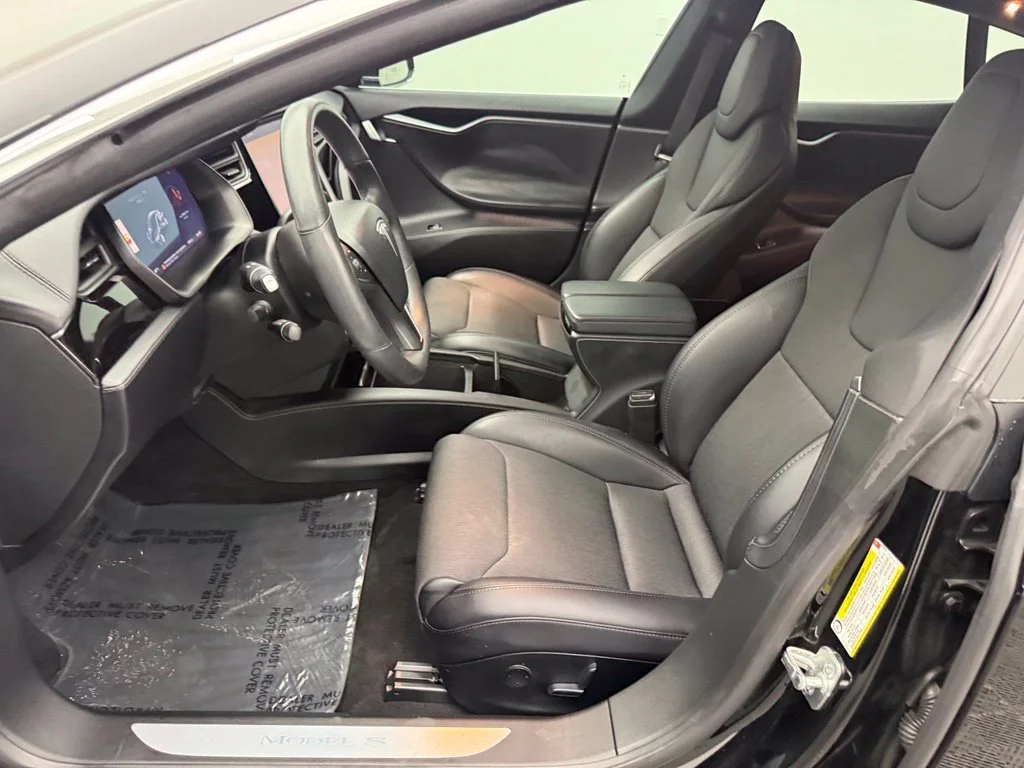 Used 2018 Black Tesla 75D image 22