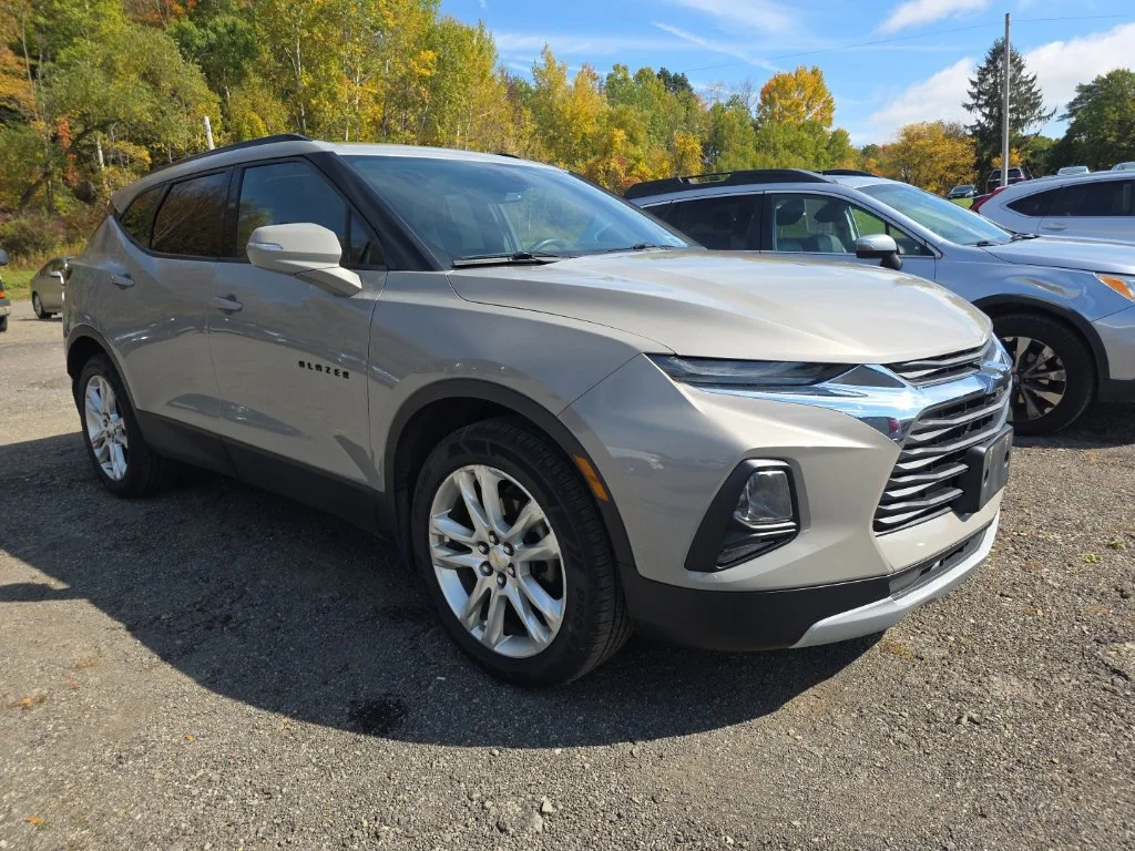 Used 2021 PEWTER METALLIC Chevrolet LT image 4