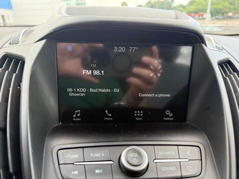 Used 2019 Black Ford SE image 12