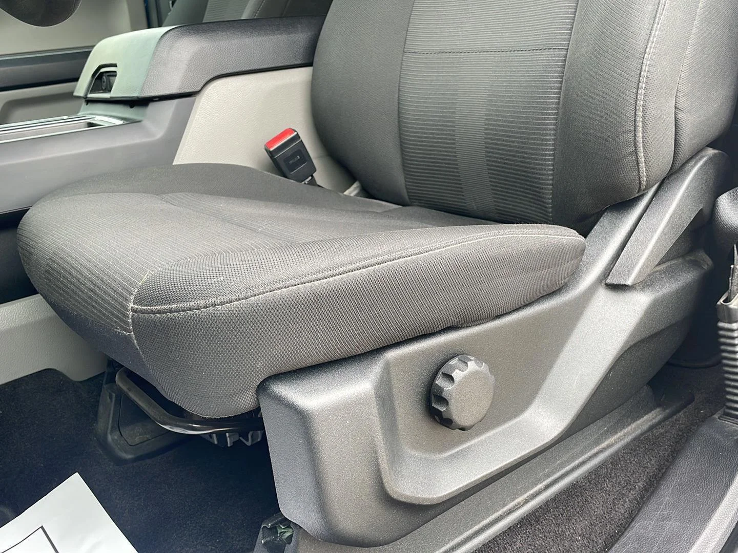 Used 2018 Lightning Blue Ford XL image 18