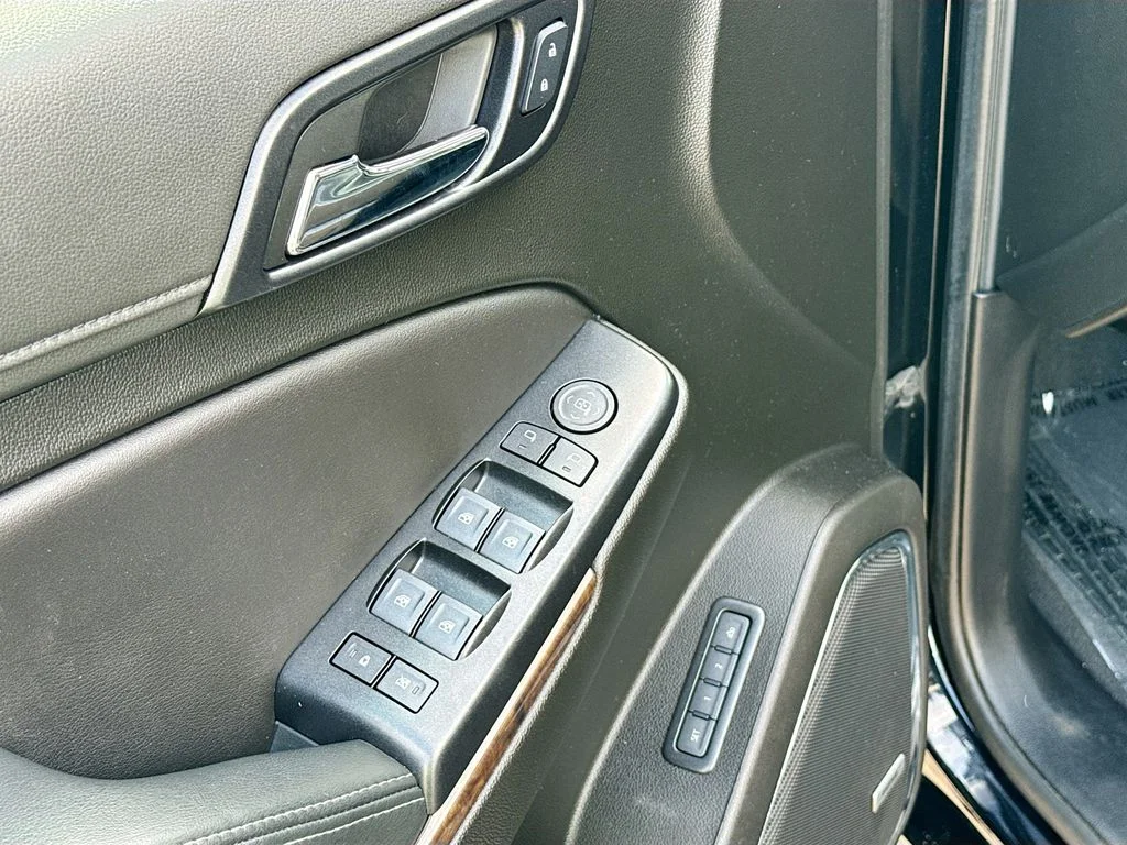 Used 2019 Black Chevrolet LT image 15