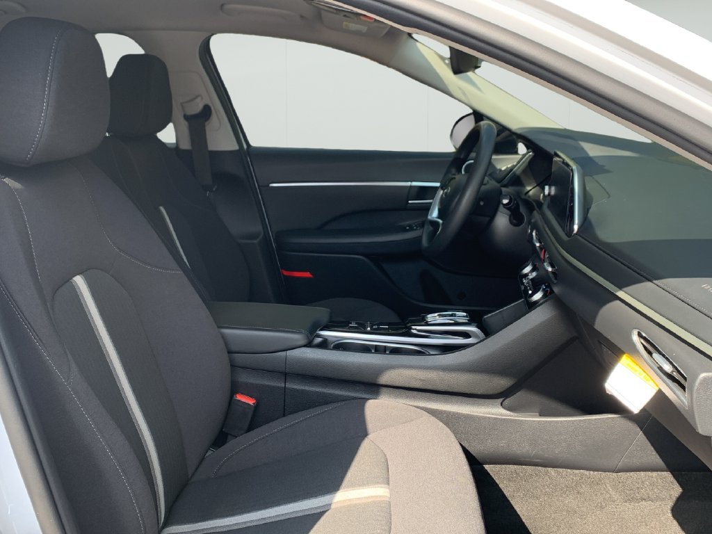 Used 2023 Serenity White Hyundai SEL image 36