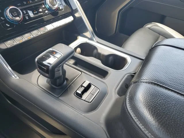 Used 2024 Onyx Black GMC Denali image 20
