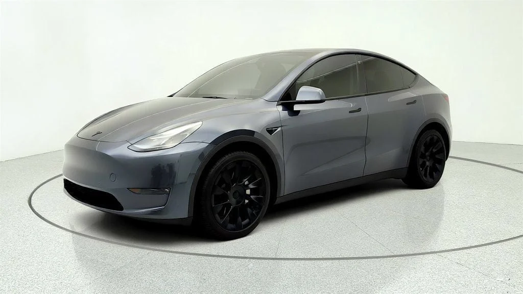 2022 Tesla Model Y Long Range Dual Motor All-Wheel Drive's photo