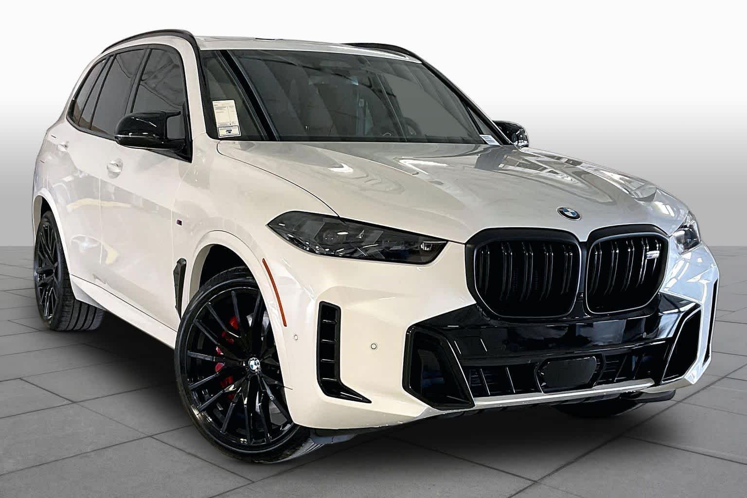 New 2026 Mineral White Metallic BMW M60i image 2