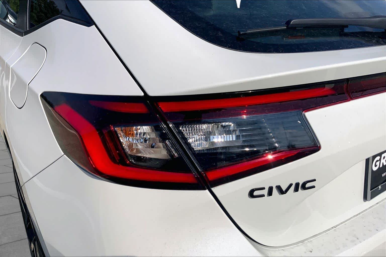 Used 2026 Platinum White Pearl Honda Sport image 28