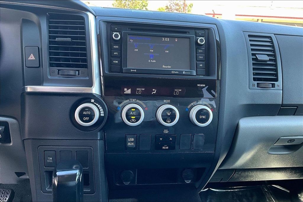 Used 2018 Silver Toyota SR5 image 13