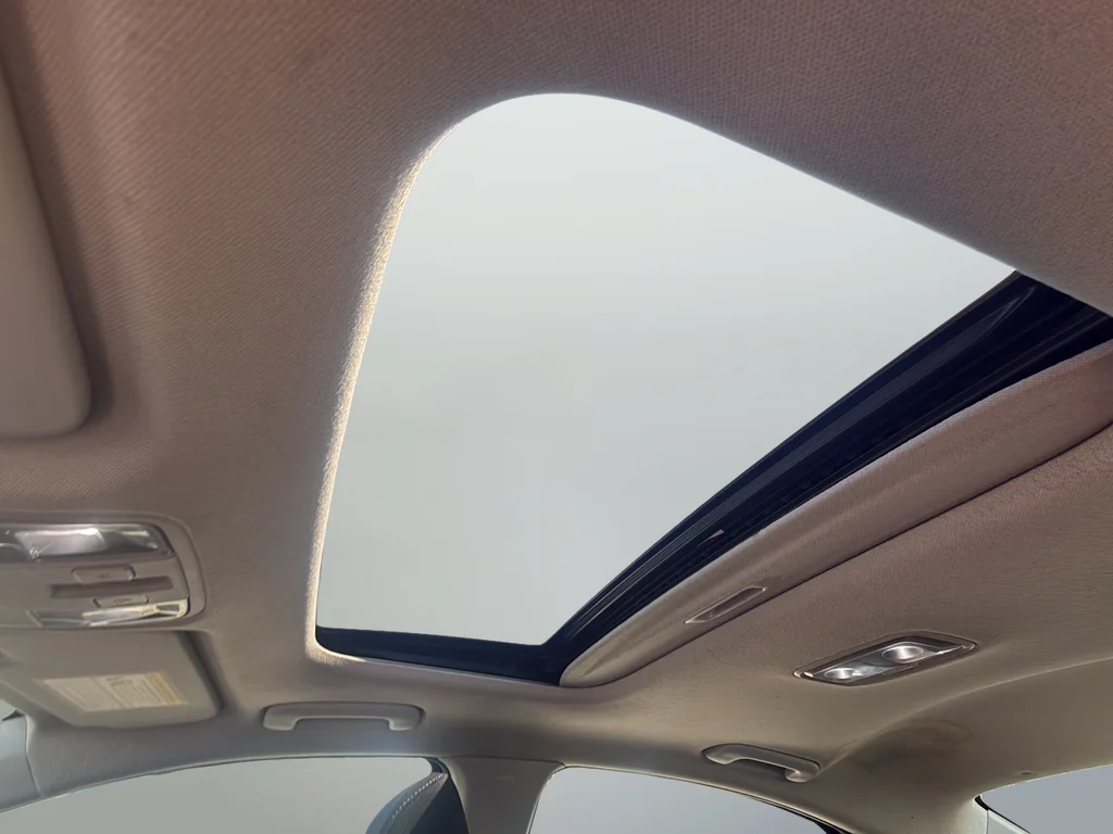 Used 2019 Blue Kia S image 20