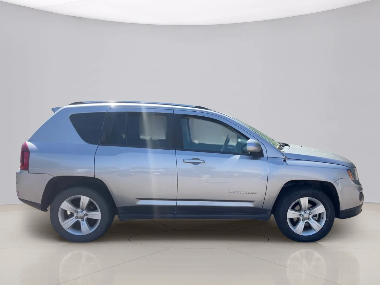 Used 2015 Silver Jeep HIGH ALTITUDE image 6