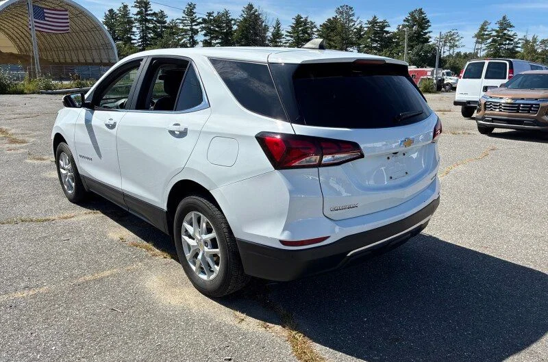 Used 2023 White Chevrolet LT image 4