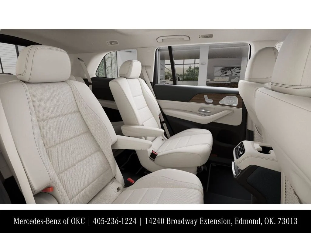 Used 2026 White Mercedes-Benz GLS 450 image 5