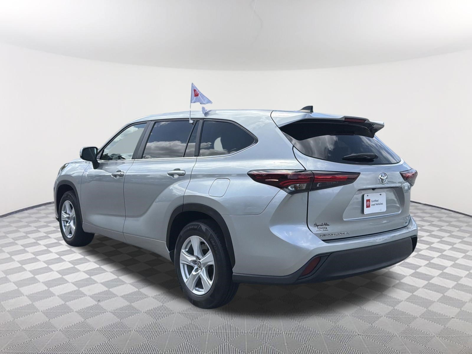 Certified Used 2025 Celestial Silver Metallic Toyota LE image 13