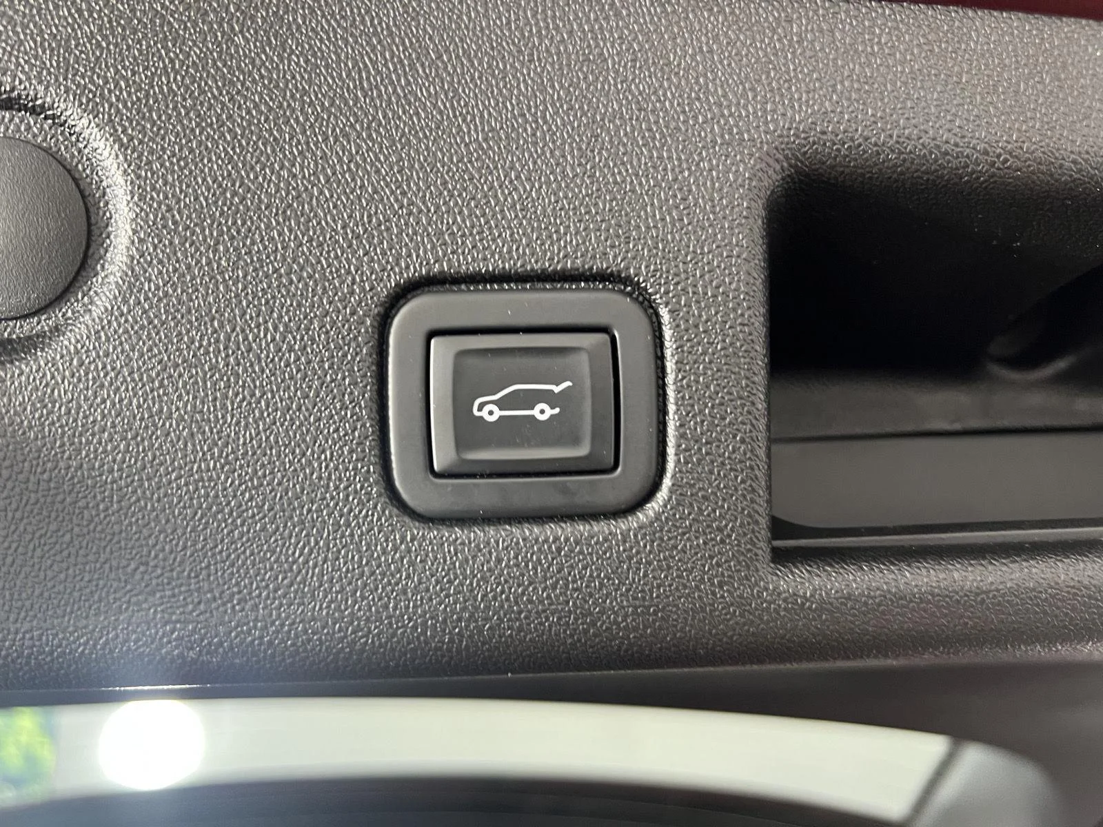 Used 2021 Cajun Red Tintcoat Chevrolet Premier image 29