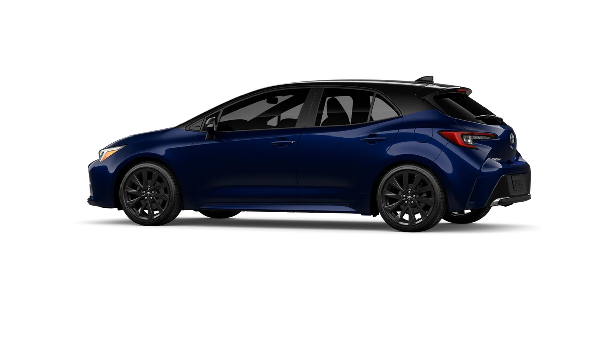 New 2027 Blueprint with Black roof Toyota XSE image 5