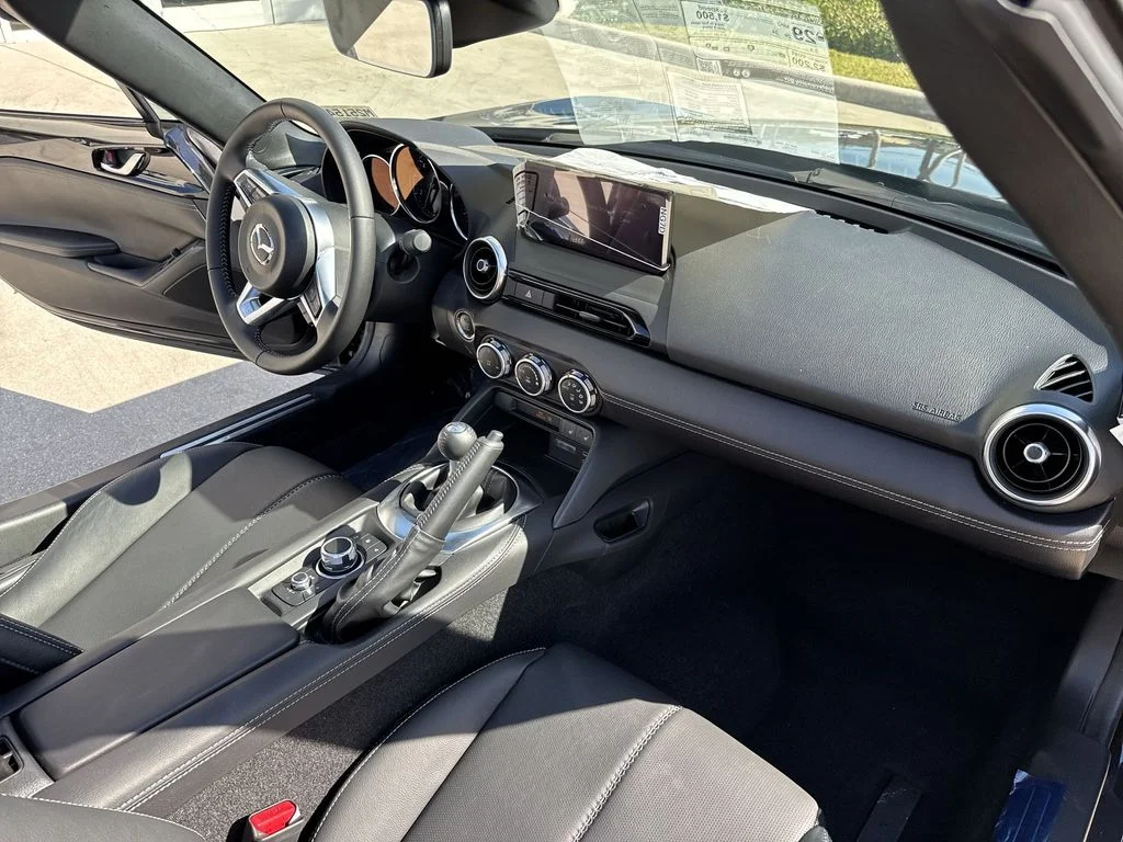 2025 Mazda MX-5 Miata Grand Touring - Photo 32