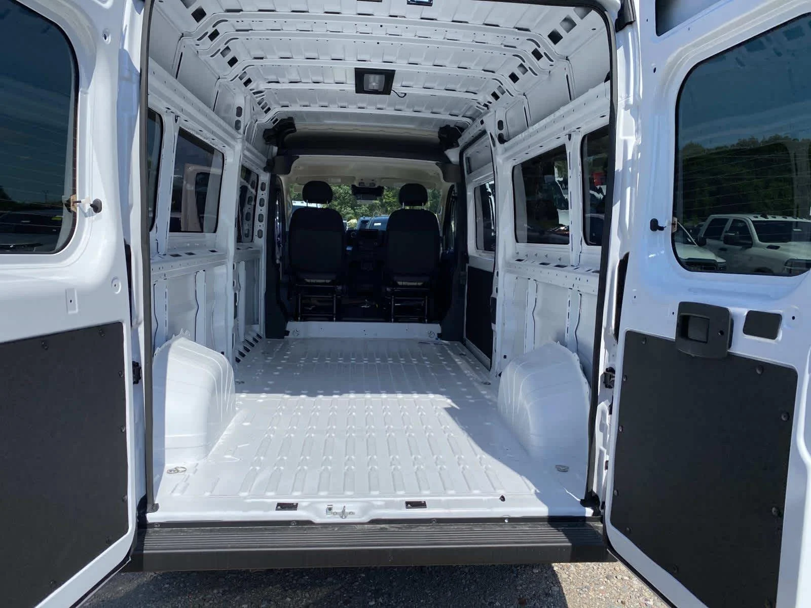 New 2026 Bright White Clearcoat Ram Tradesman image 5