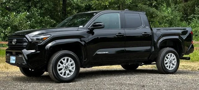 Used 2025 Black Toyota SR5 image 5