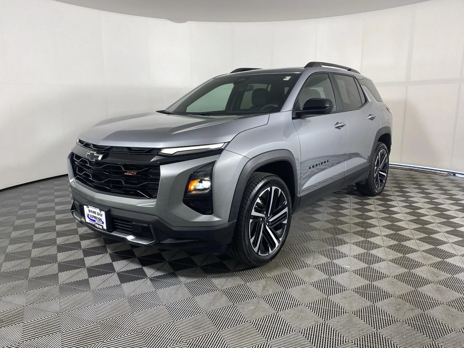 Used 2026 Sterling Gray Metallic Chevrolet AWD RS image 3