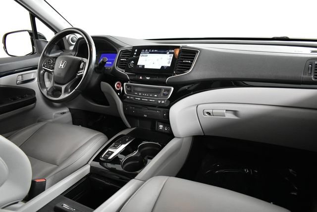 Used 2019 Blue Honda Touring image 22