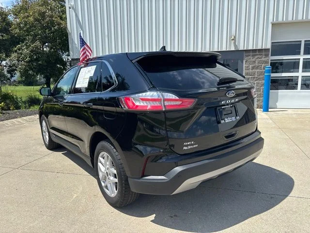 Certified Used 2024 Black Ford SEL image 9