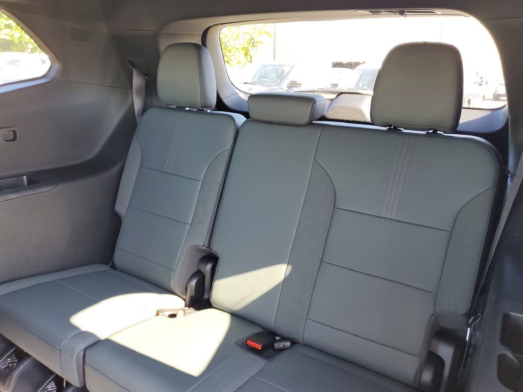 Used 2024 Black GMC AT4 image 15