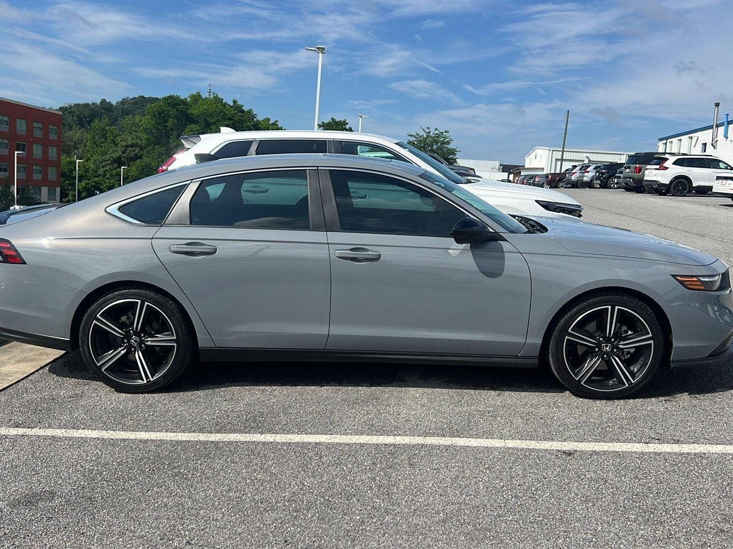 Used 2023 Urban Gray Pearl Honda Sport image 5