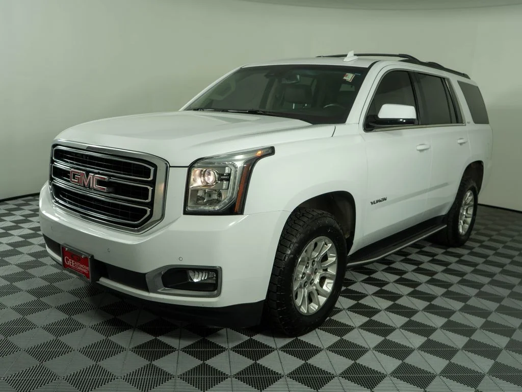 Used 2018 White GMC SLT image 3
