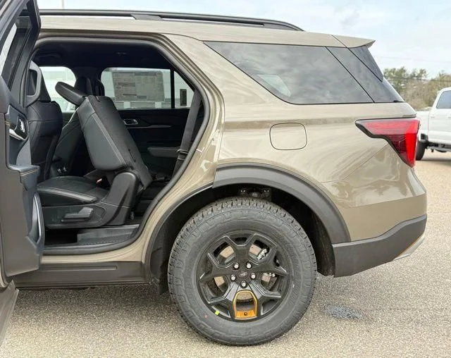 New 2026 Marsh Gray Ford Tremor® image 30