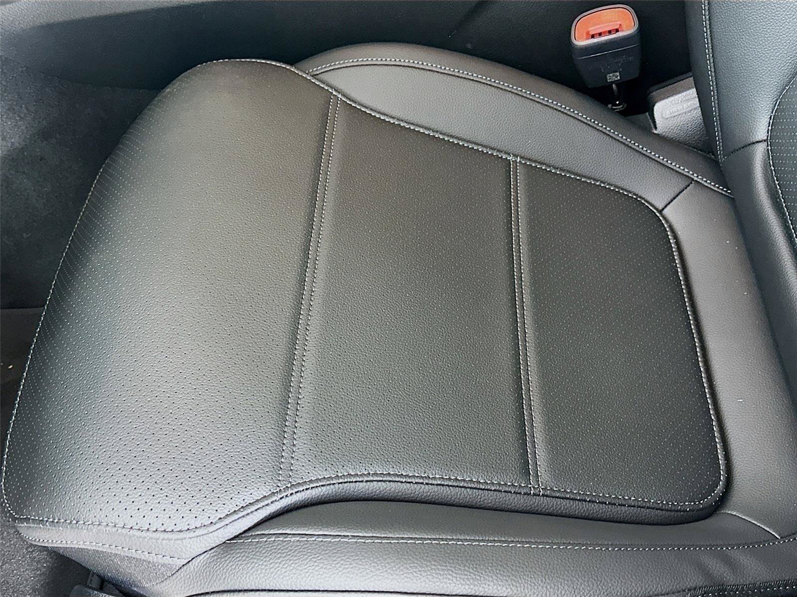 Used 2026 MANUFAKTUR Alpine Grey Mercedes-Benz GLC 300 image 26