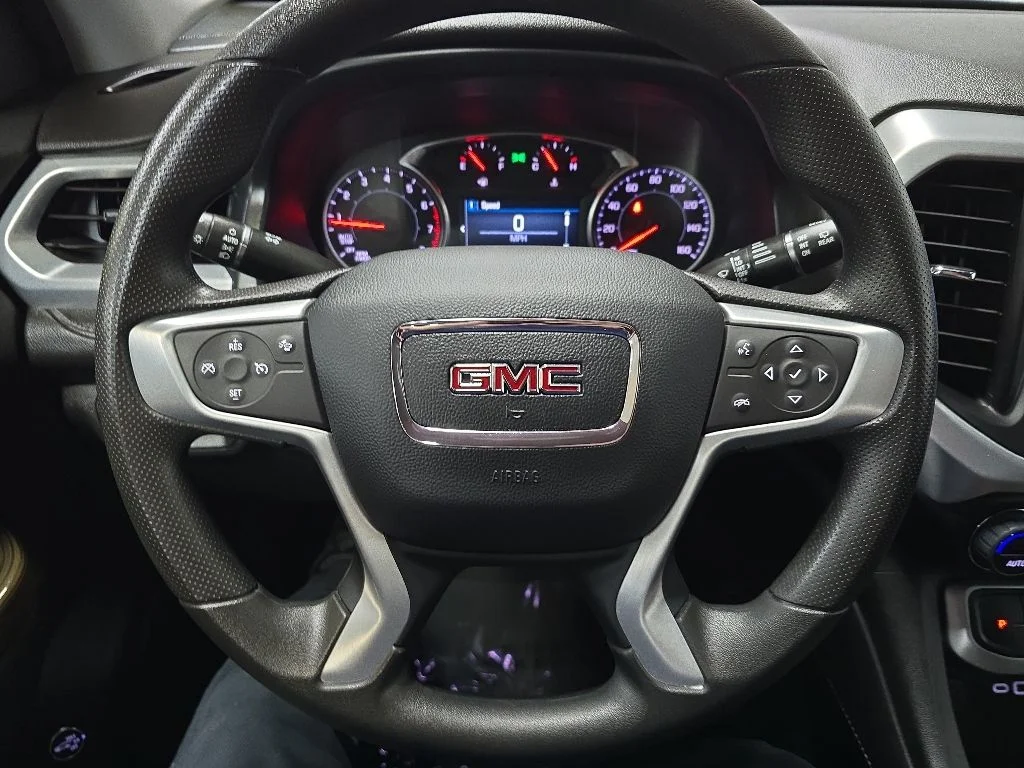 Used 2023 Black GMC SLE image 18