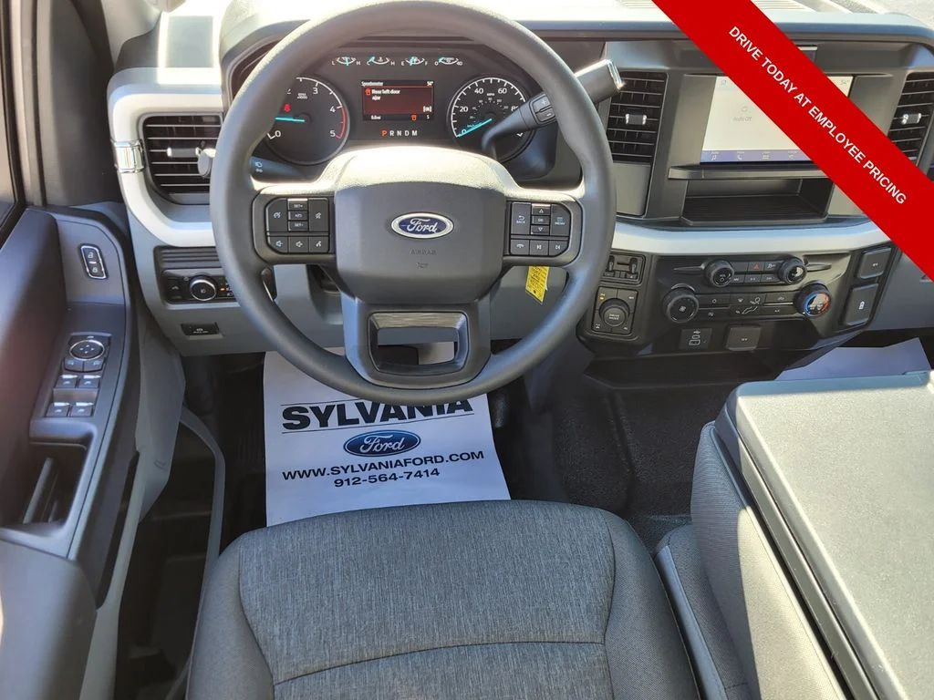 New 2026 Oxford White Ford F-250® XL image 7