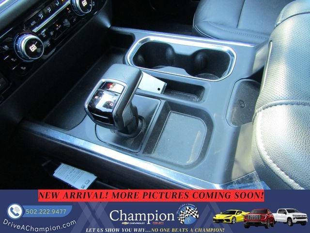 Used 2022 ONYX BLACK GMC SLT image 24