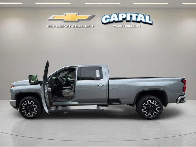 Used 2025 Gray Chevrolet LTZ image 10