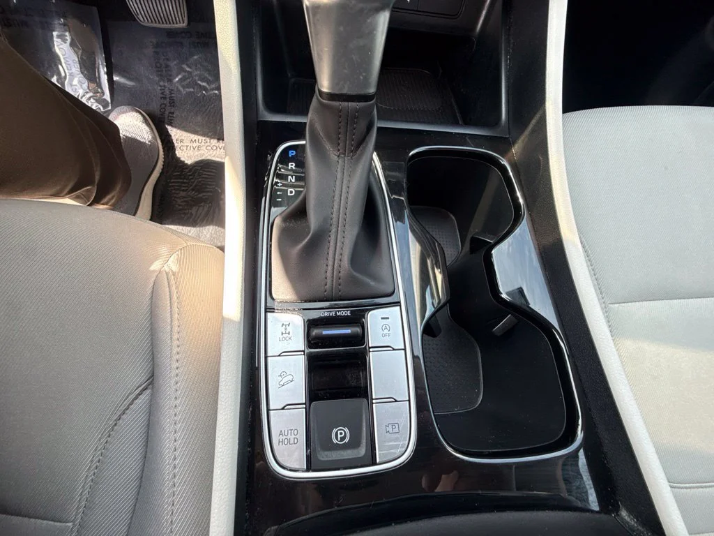 Used 2025 Gray Hyundai SEL image 24