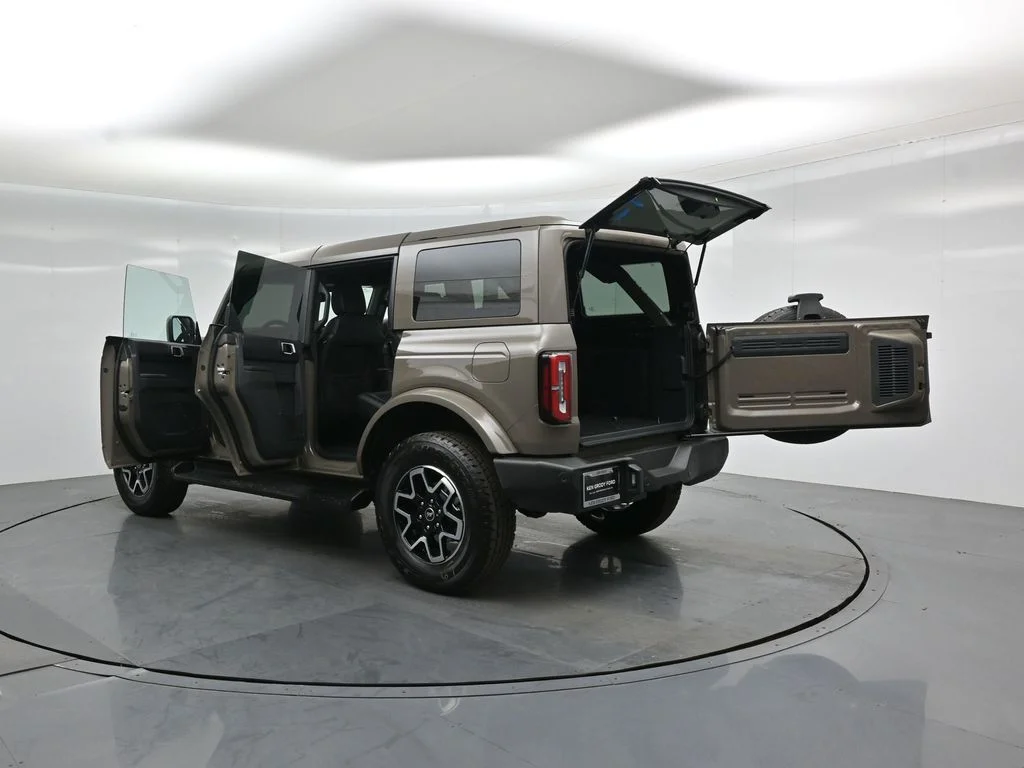 New 2026 Marsh Gray Ford Outer Banks image 33