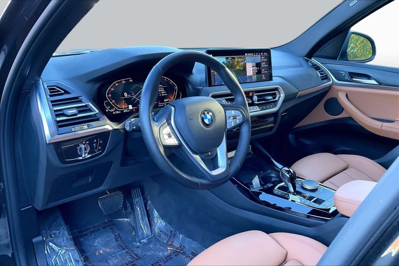 Used 2024 Dark Graphite Metallic BMW xDrive30i image 15