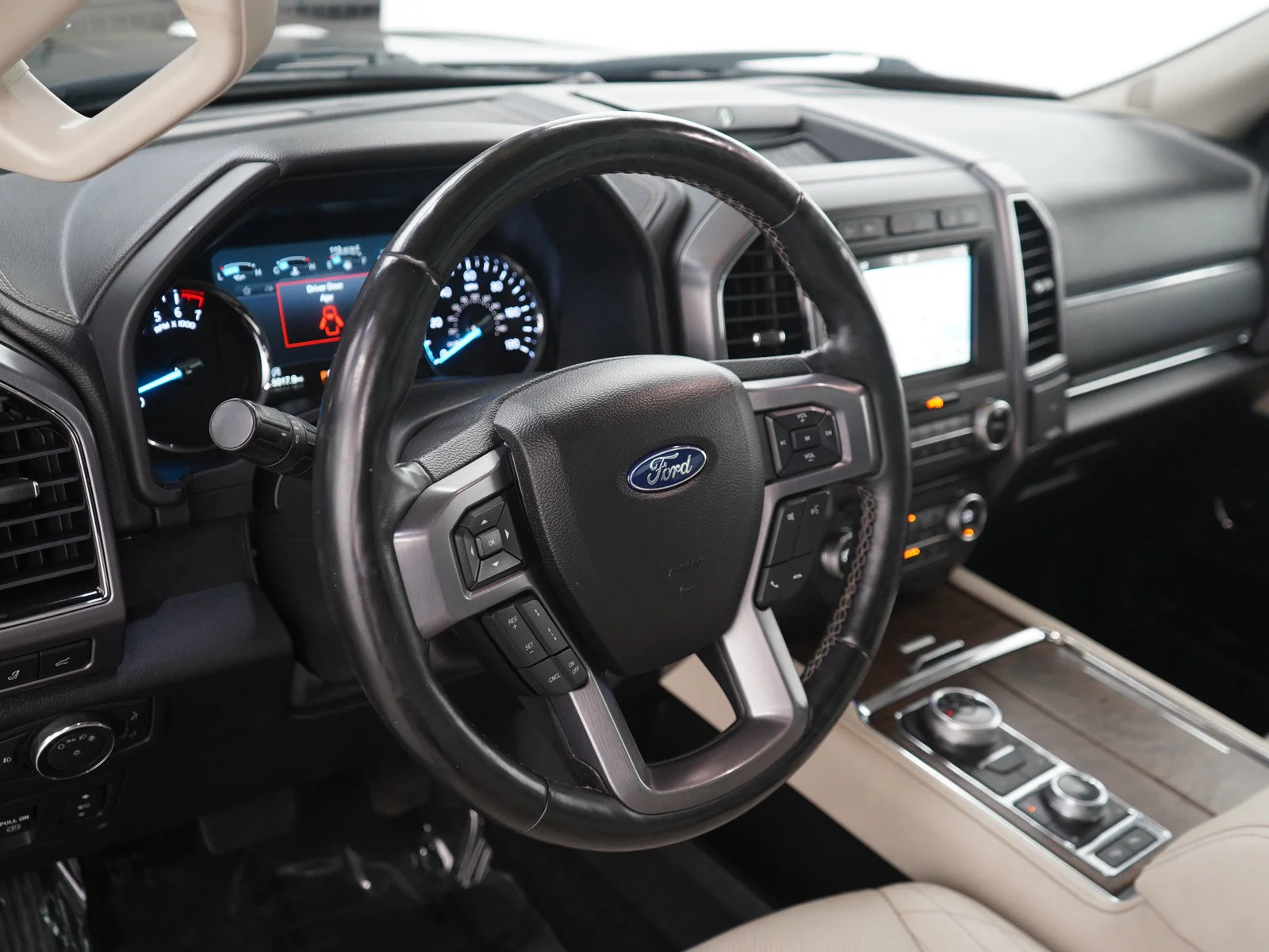 Used 2018 Shadow Black Ford Platinum image 22
