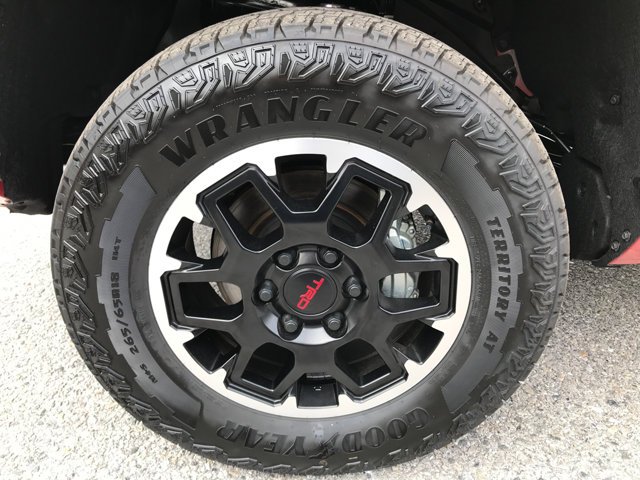 2026 Toyota Tacoma TRD Off Road - Photo 12