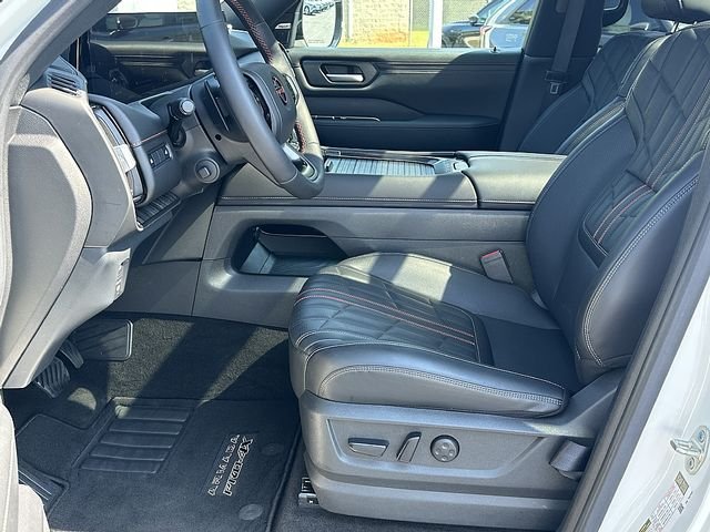 2025 Nissan Armada PRO-4X - Photo 21