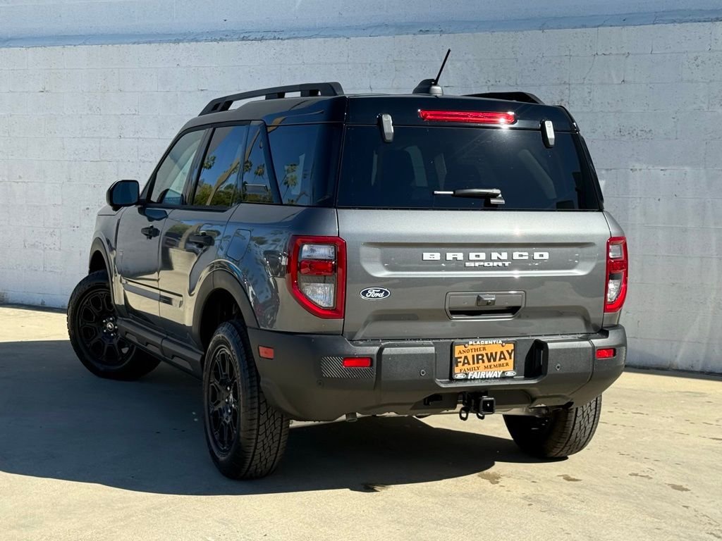 New 2026 Carbonized Gray Metallic Ford Badlands® image 4