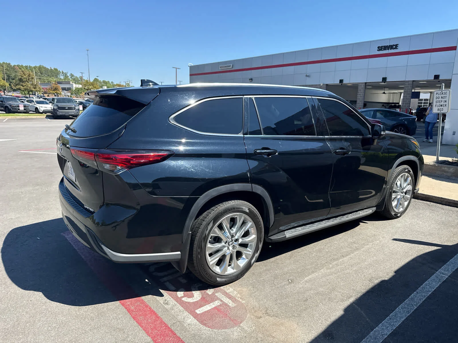 Used 2022 Midnight Black Metallic Toyota Limited image 4