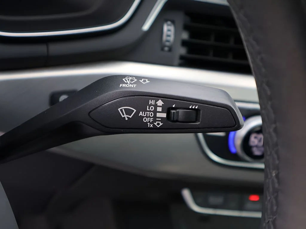 Used 2025  Audi 45 S line Premium image 35