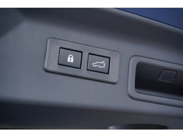 New 2026 DAYBREAK BLUE PEARL Subaru Limited Hybrid image 37