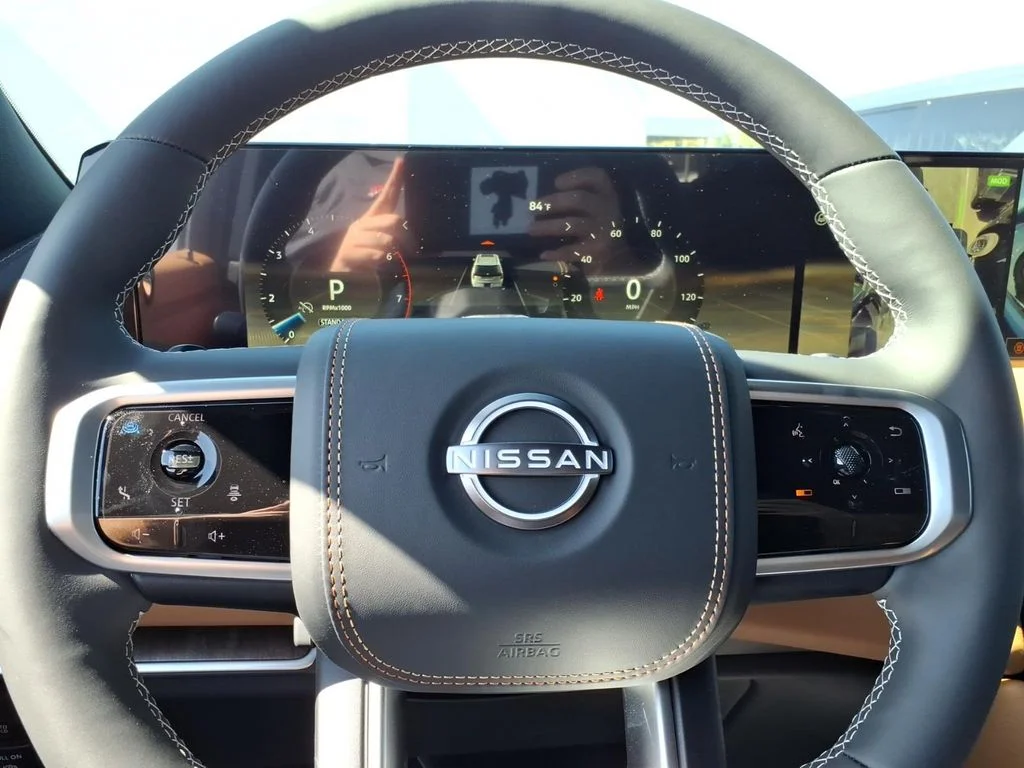 New 2026 Everest White TriCoat / Super Black Two-tone Nissan Platinum Reserve image 19