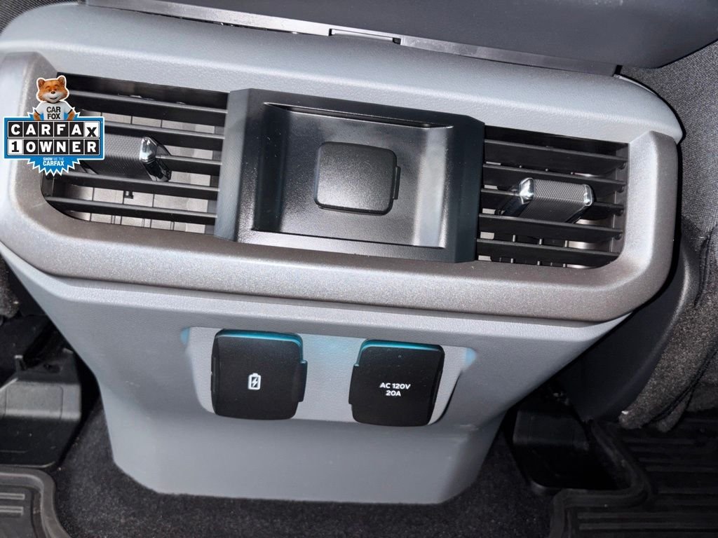 Used 2023 Oxford White Ford XLT image 30